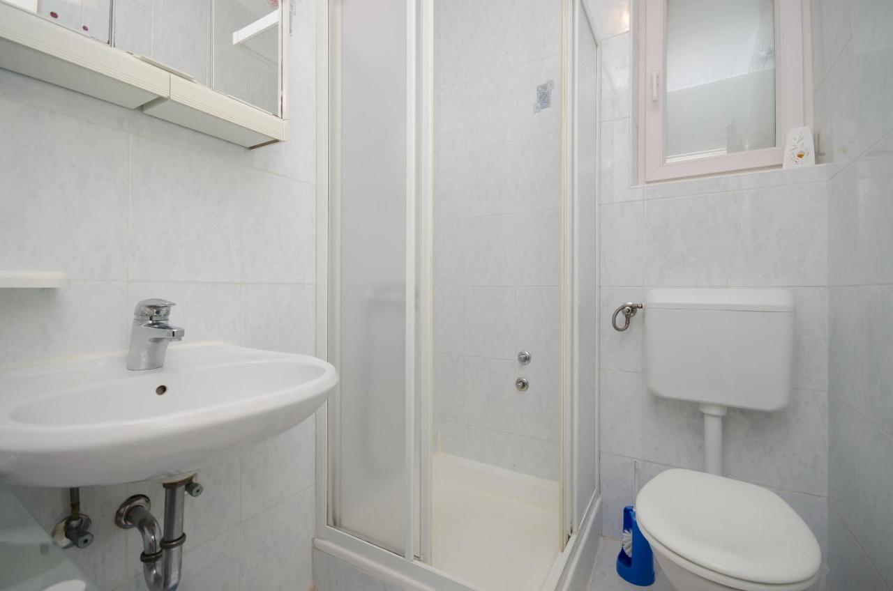 Apartments Ruza-Rajska Beach Lopar Exterior photo